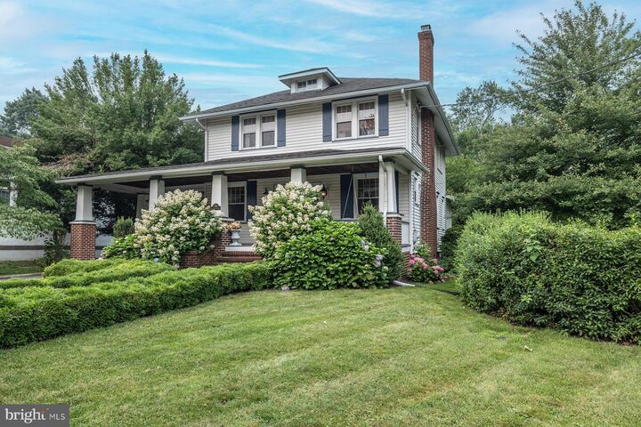 Property Photo: 208 W Browning Road NJ 08108