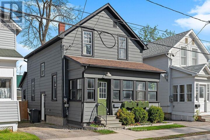 Property Photo:  73 Craig Street  ON K7H 1Y6 