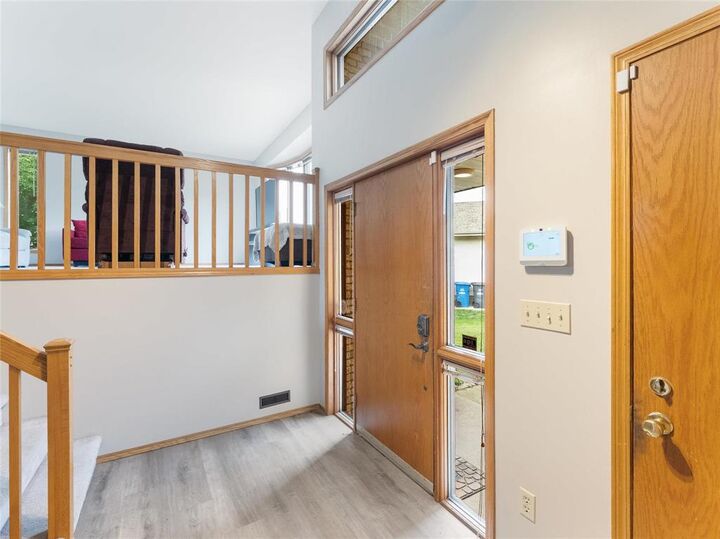 Property Photo: 39 Denman Crescent MB R3T 5R8