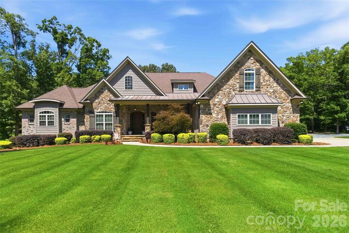 Property Photo: 1017 Biggers Farm Court NC 28079