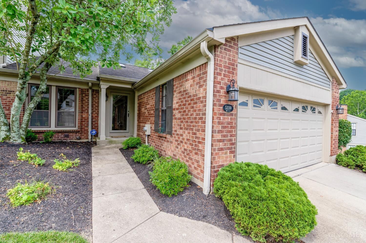 Property Photo: 5359 Gantzfield Court OH 45241