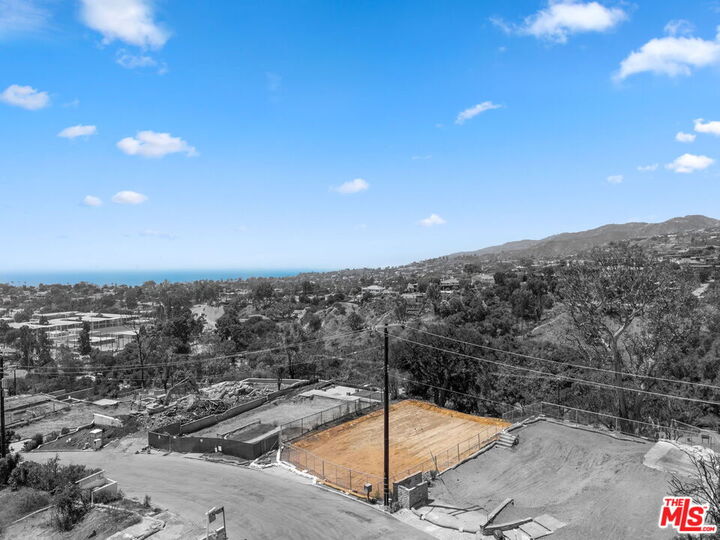 Property Photo:  1225 Rimmer Ave  CA 90272 