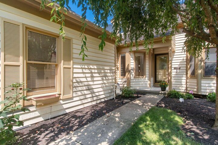 Property Photo:  1286 Millstone Square  OH 43081 