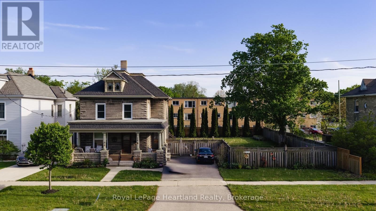 Property Photo: 14 Elgin Avenue East ON N7A 1K2