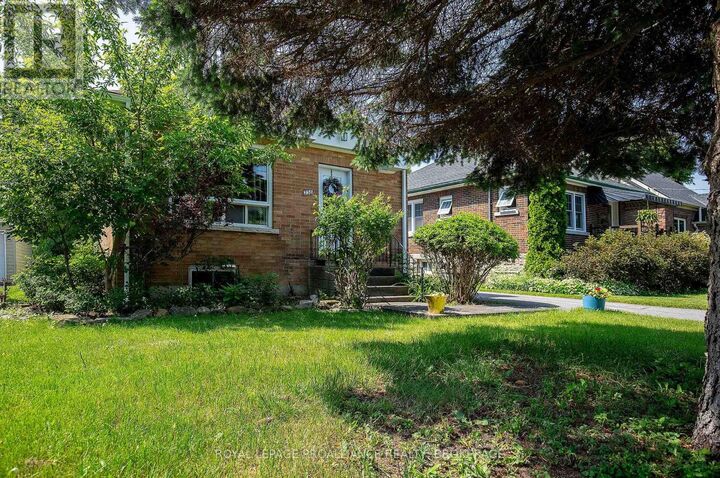 Property Photo: 238 Mack Street ON K7L 1P7