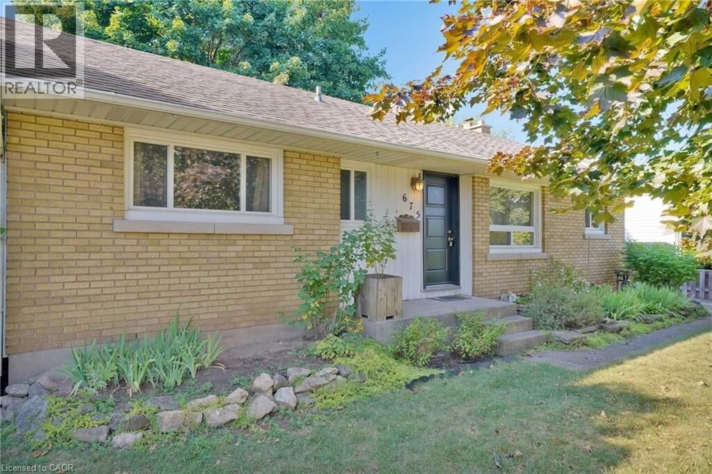 Property Photo:  675 Inverness Avenue  ON L7T 3S9 