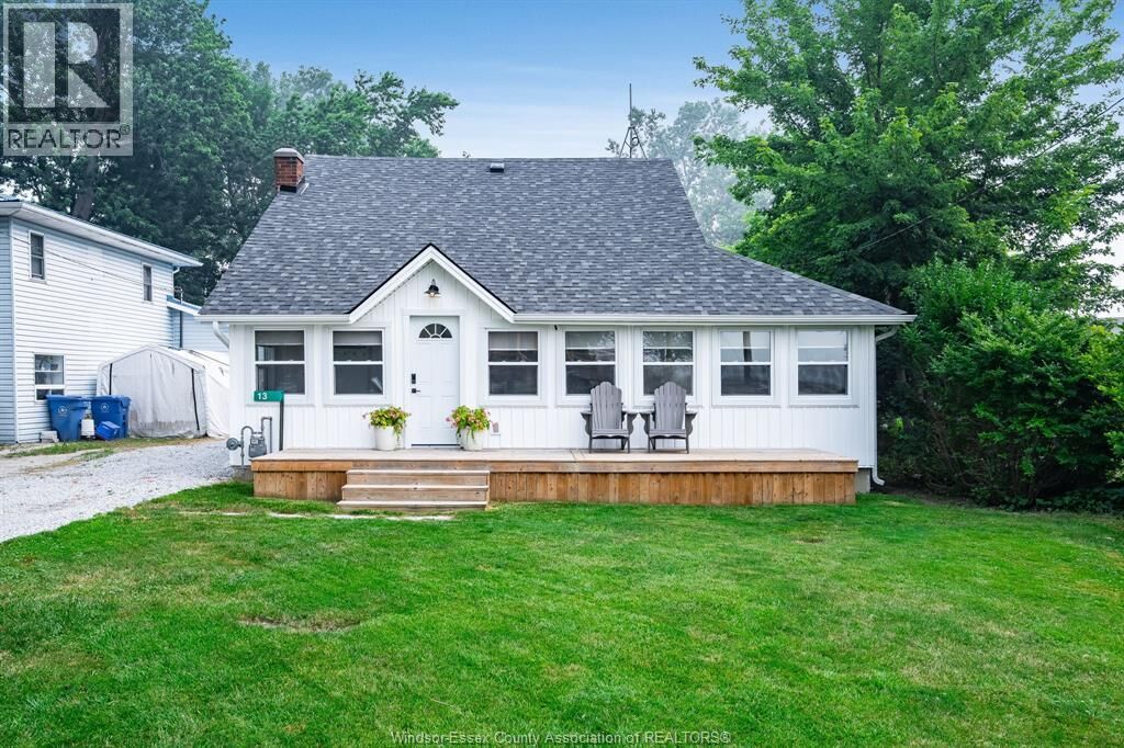 Property Photo:  13 Beach Boulevard  ON N0P 2P0 