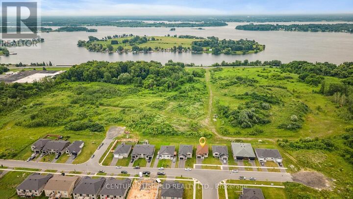 Property Photo:  2296 Crewson Court  ON K6H 0H9 