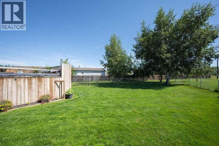 Property Photo: 240 Grandview Crescent AB T9H 4X8