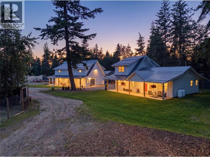 Property Photo: 3747 Hilliam Road BC V0E 1M5