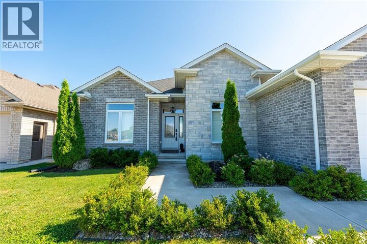 Photo de la propriété: 3940 Arie Court ON N0N 1E0