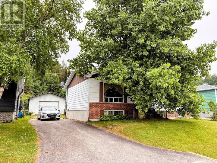 37 Matachewan Rd — photo 1