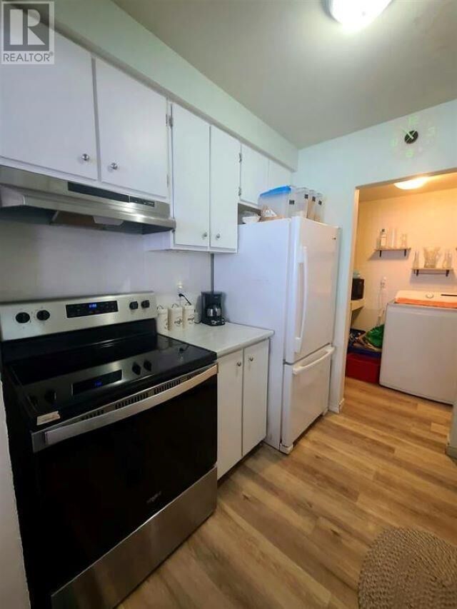 Property Photo: 8 Capital Pl ON P5A 2P8