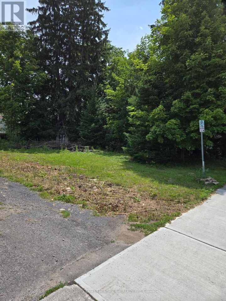 Property Photo:  129 Bridge Street  ON K0A 1A0 