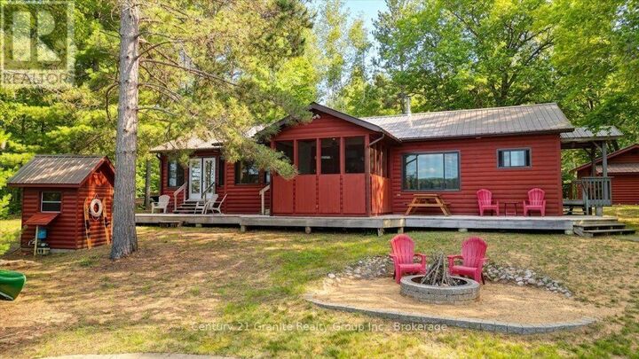 Property Photo: 819 Tamarack Road ON K0J 1B0