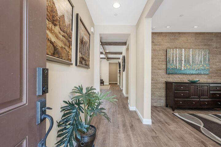 Property Photo: 467 Paseo Del Corazon CA 92211