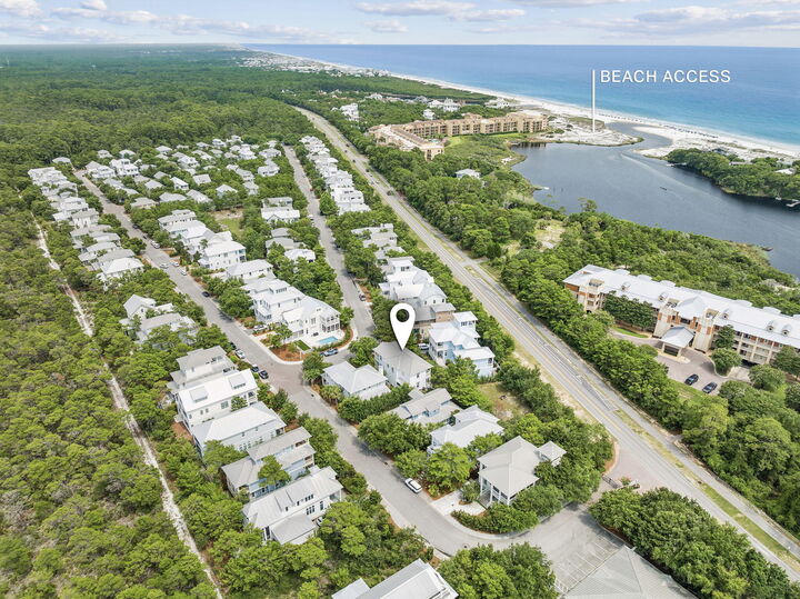 Property Photo: 261 W Bartons Way FL 32459