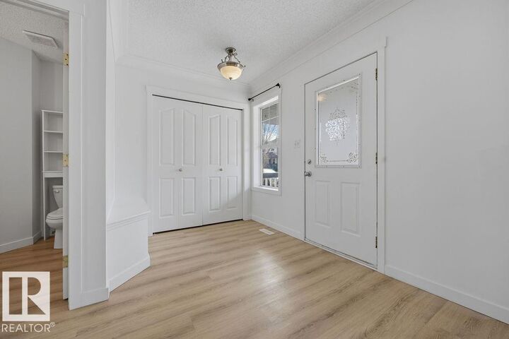 Property Photo: 2076 Tanner Wynd NW AB T6R 2S4