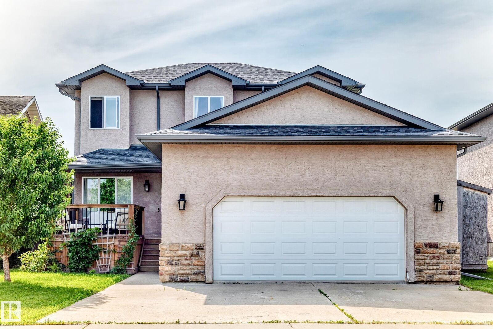 Property Photo: 108 Houle Drive AB T8R 0E1