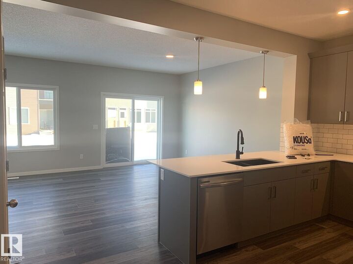 Property Photo:  9871 226 Street NW  AB T5T 7V2 