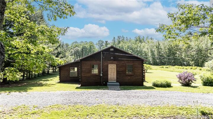 Property Photo:  20 Spry Road  NB E5M 1L4 