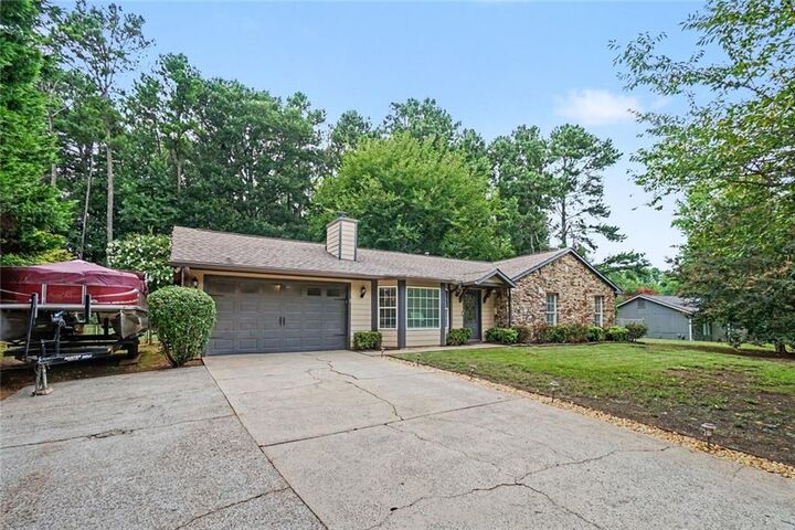 Property Photo: 2713 Post Oak Drive GA 30062