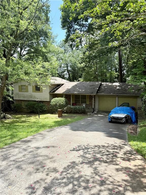 Property Photo: 3655 Broadview Court GA 30032