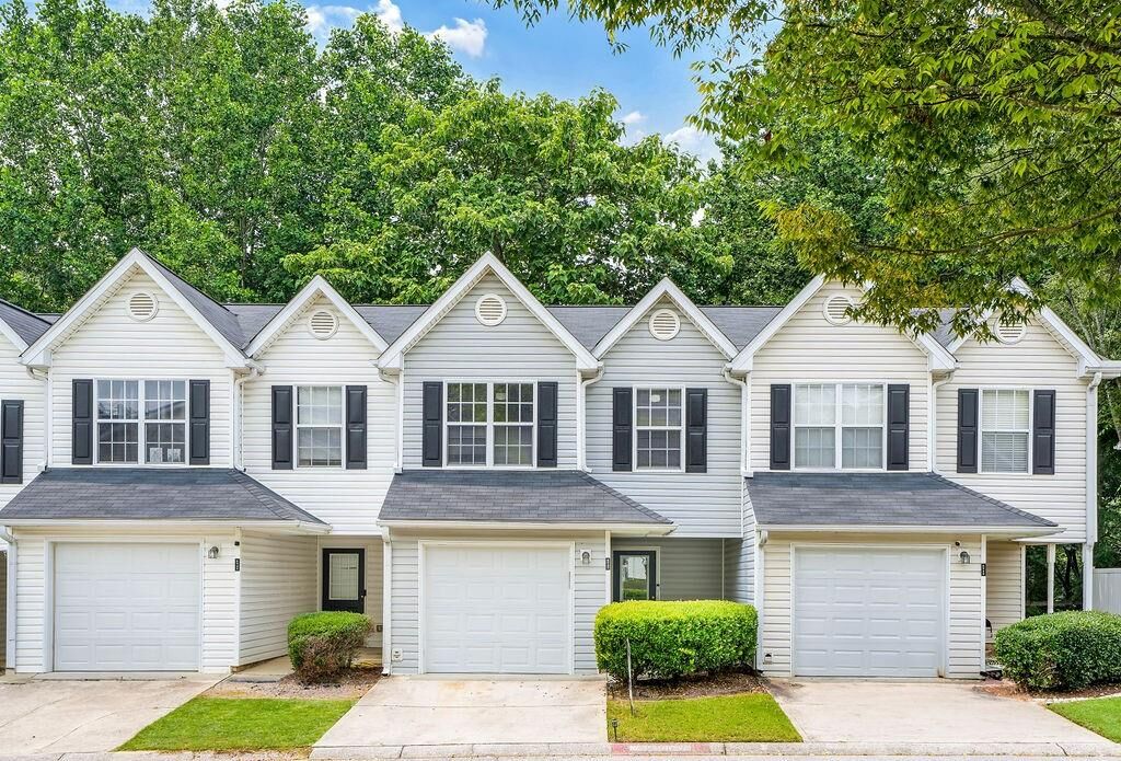 Property Photo:  6947 Gallant Circle SE 10  GA 30126 