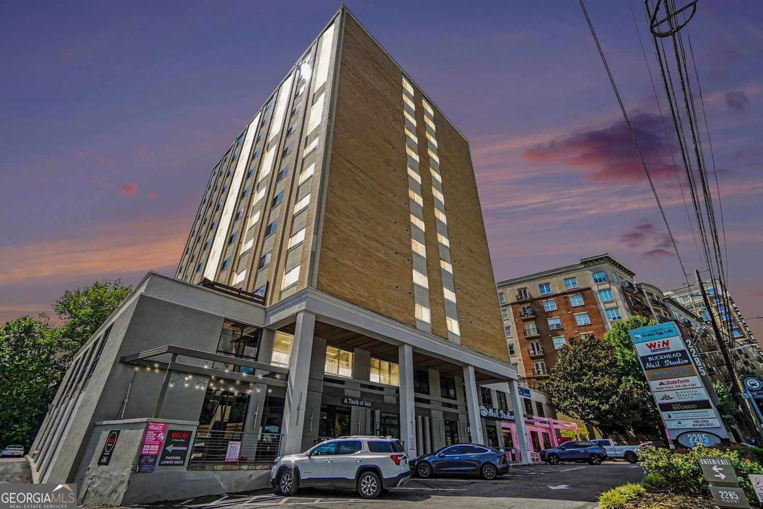 Property Photo: 2285 Peachtree Road NE 909 GA 30309