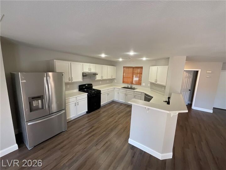 Property Photo: 8720 Majestic Pine Avenue NV 89143