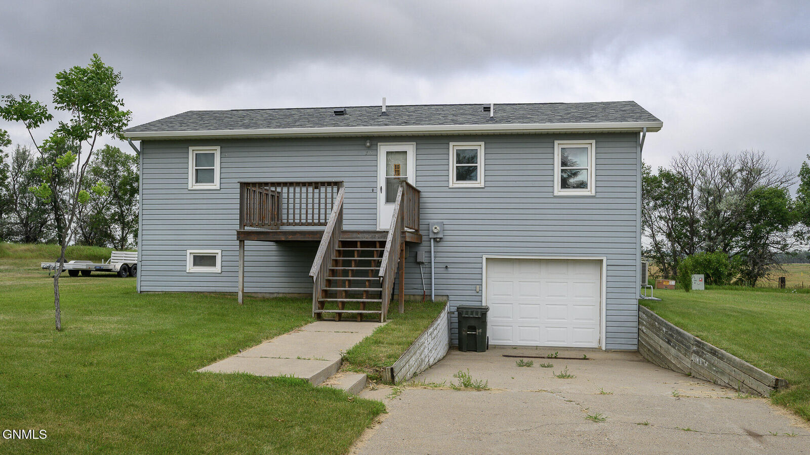 Property Photo: 15 13th Avenue SW ND 58545