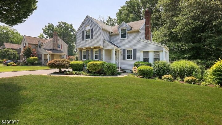 Property Photo: 11 Munsee Dr NJ 07016