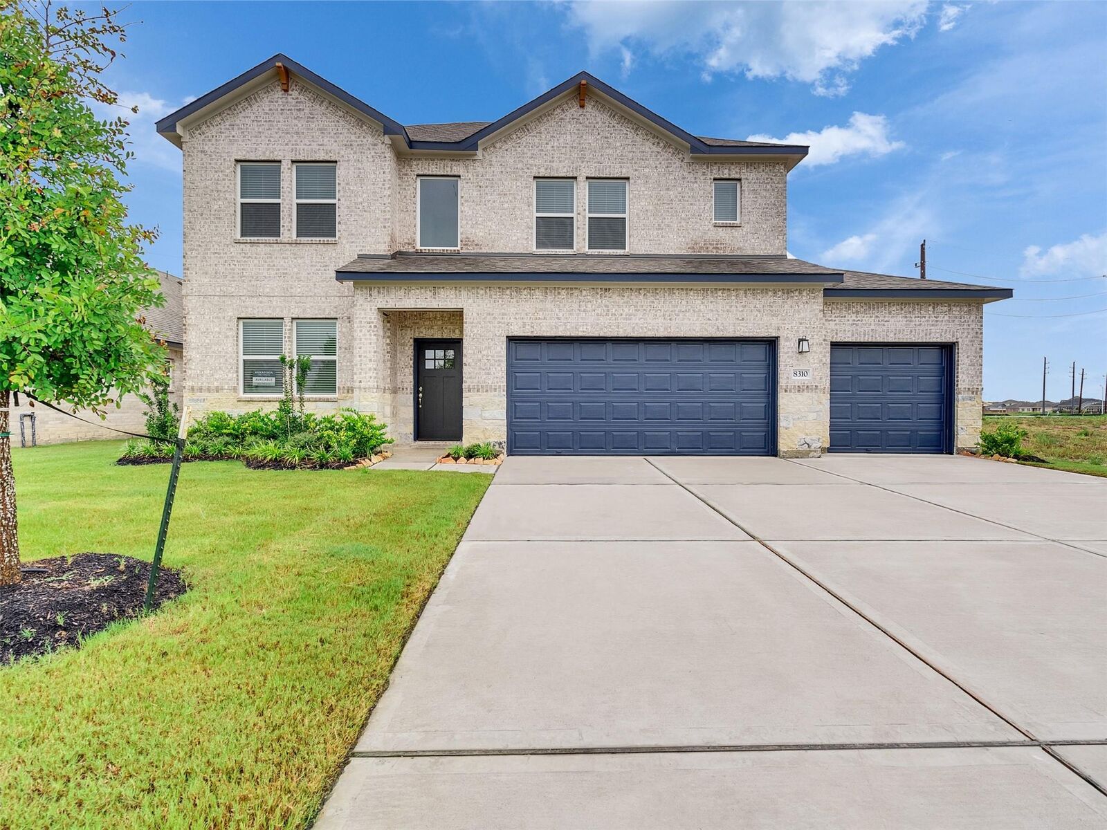 Property Photo: 8310 Amethyst Valley Lane Lane TX 77515