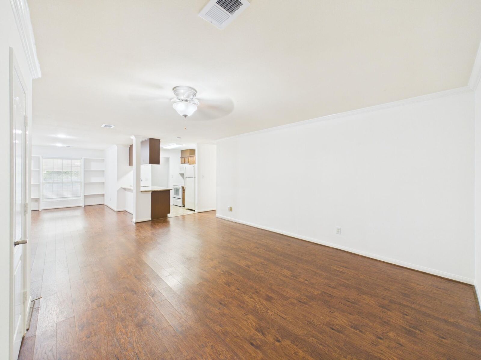 Property Photo: 5333 Richmond Avenue 21 TX 77056