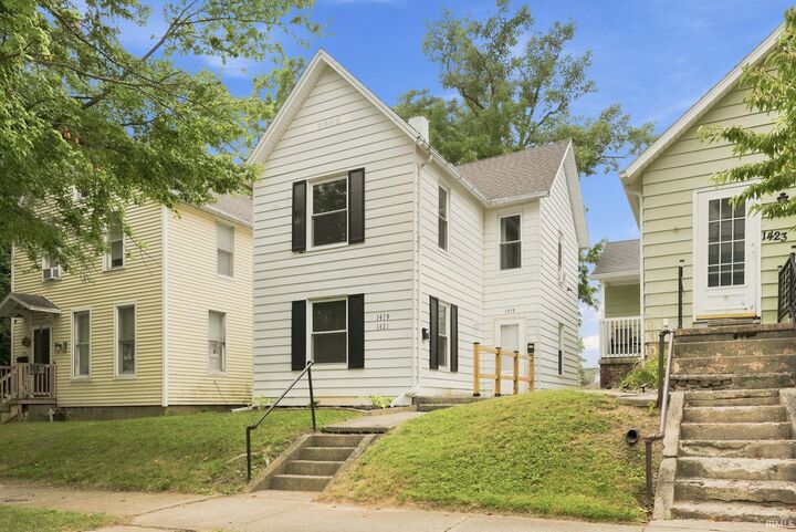 Property Photo: 1419 Saint Marys Avenue IN 46808