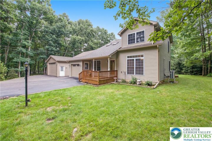 Property Photo: 12 Sidney Mews PA 18210