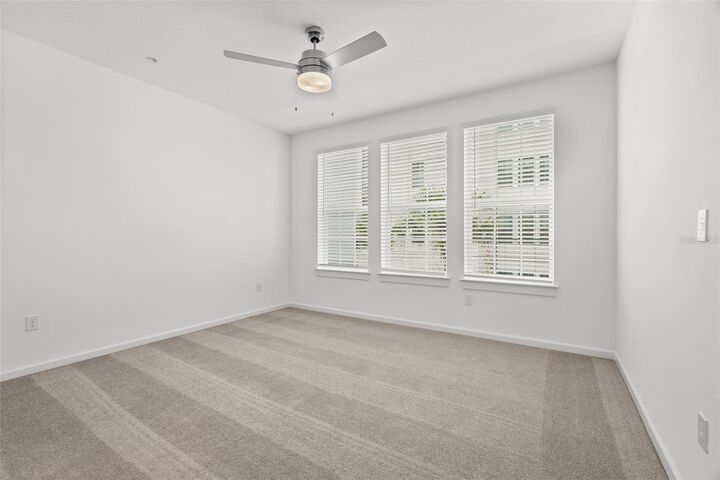 Property Photo:  1700 Ranch Road B3-10302  FL 34275 