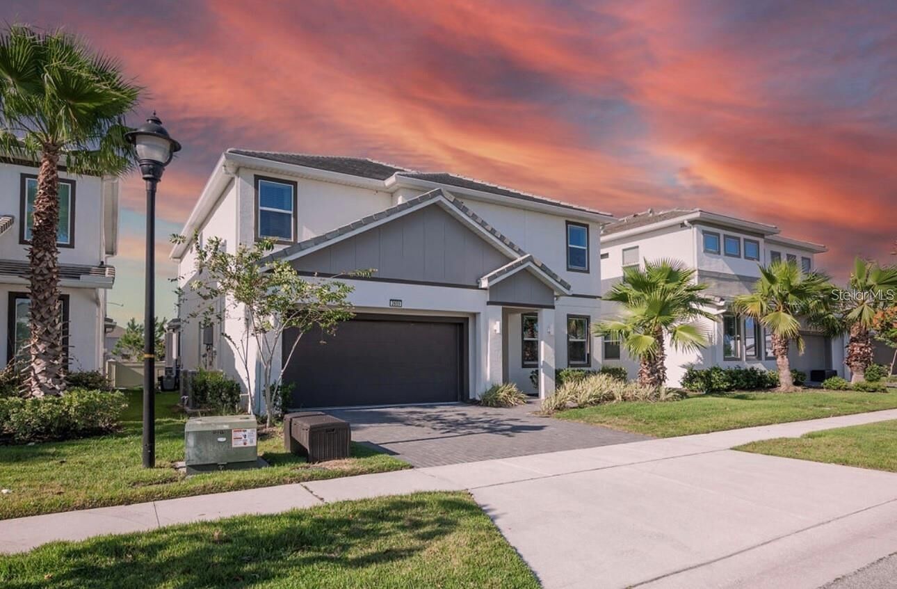 Property Photo: 2659 Calistoga Avenue FL 34741