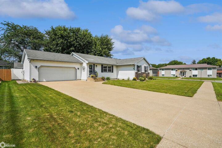 Property Photo: 1200 Sioux Street IA 52601