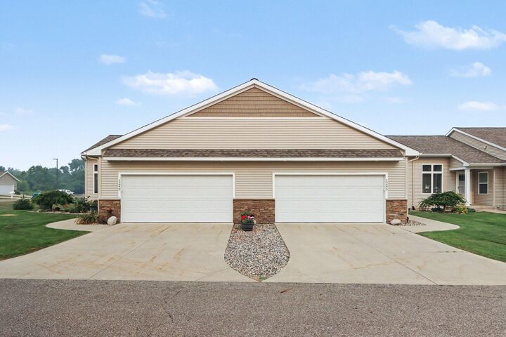 Property Photo: 1243 S Village Circle MI 49009