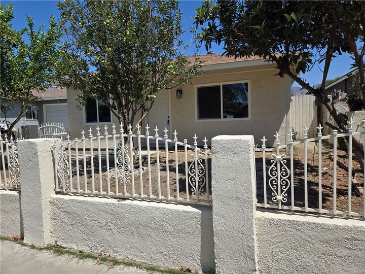 Property Photo: 367 E Evans Street CA 92583