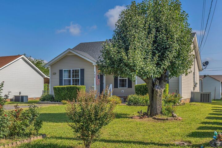 Property Photo: 149 Union Hall Rd TN 37040