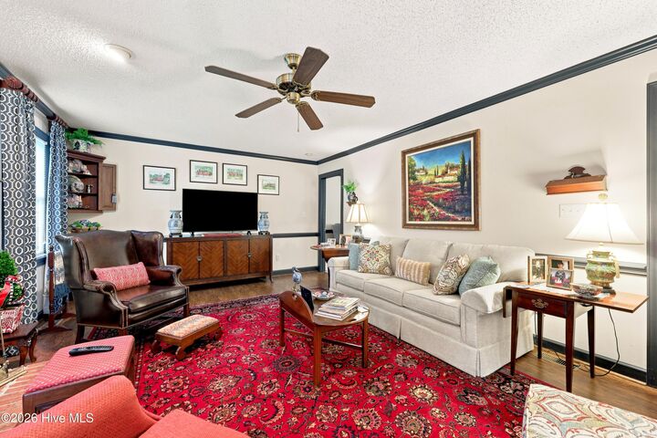 Property Photo:  2512 Hickory Street  NC 28562 