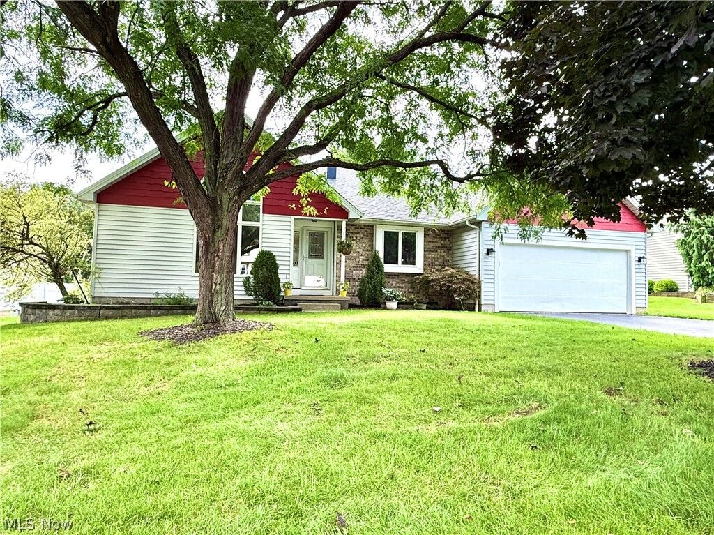 Property Photo:  7673 Buchanan Drive  OH 44512 