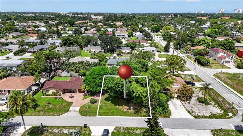 Property Photo:  27506 Playa Del Rey Ln  FL 34135 