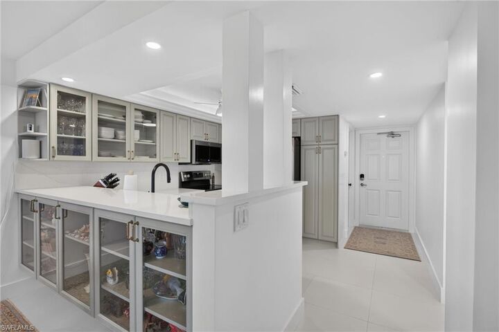 Property Photo: 26000 Hickory Blvd 705 FL 34134