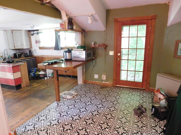 Property Photo: 9562 Main Road VT 05462