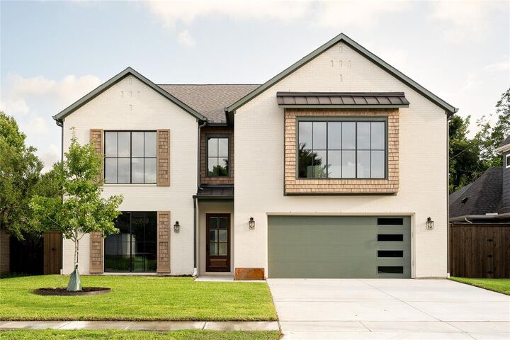 Property Photo: 10440 Lanshire Drive TX 75238