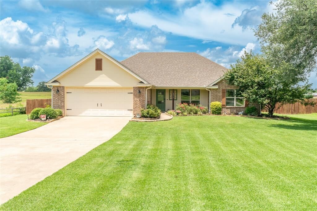 Property Photo: 2039 Park Springs Road TX 75482