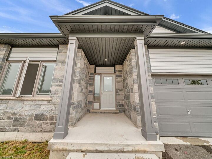 Property Photo: 138 Saunders Street ON N0G 1B0